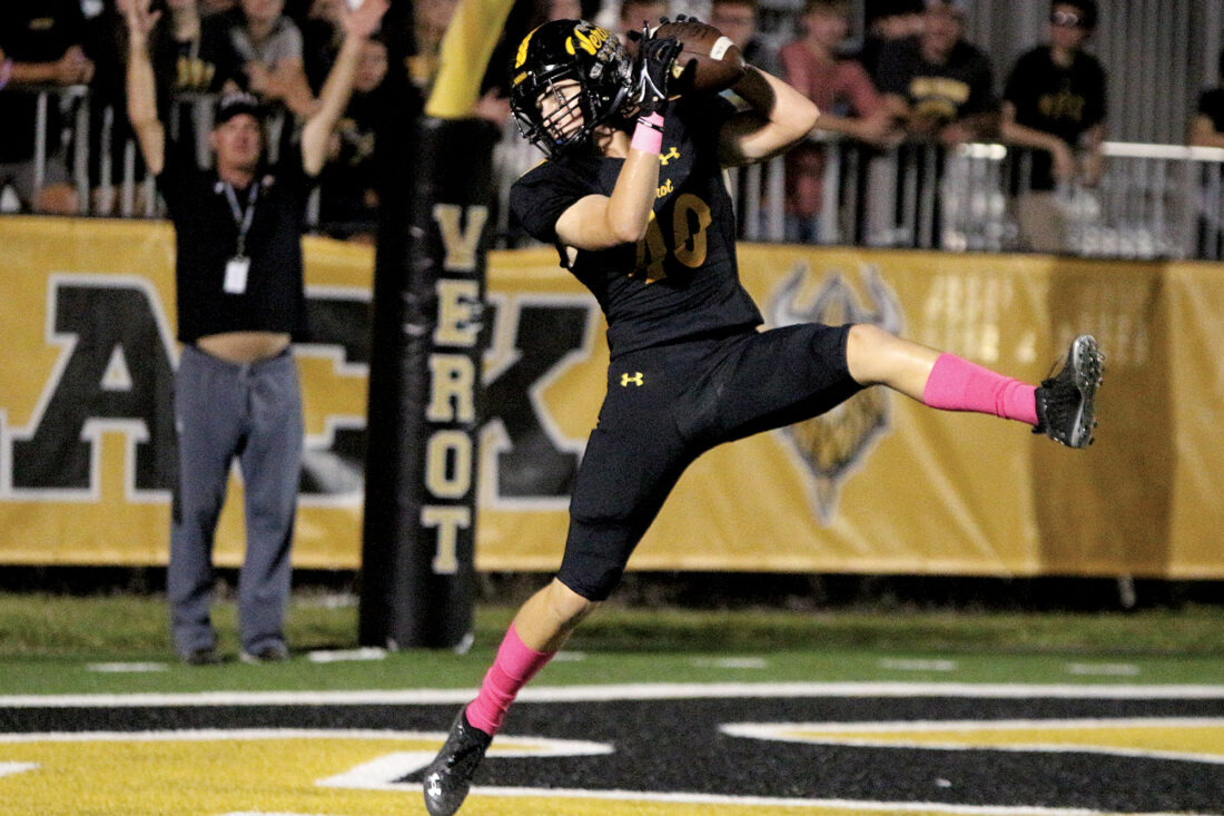 Verot conquers Cardinal Mooney in comeback fashion, 2817 News